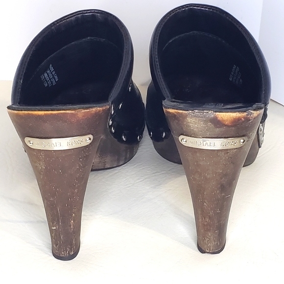 Michael Kors Black Leather Mules Heels Clogs Studded Shoes Size 7.5 - Picture 5 of 6
